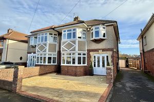 Frontage- click for photo gallery